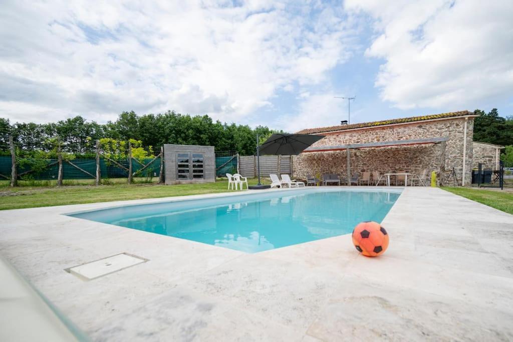 L'Evasion En Pierre Piscine Et Etang Prive Villa Sevremoine Buitenkant foto