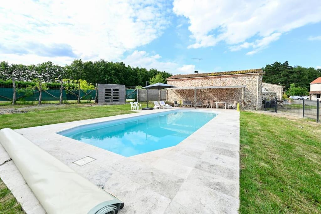 L'Evasion En Pierre Piscine Et Etang Prive Villa Sevremoine Buitenkant foto